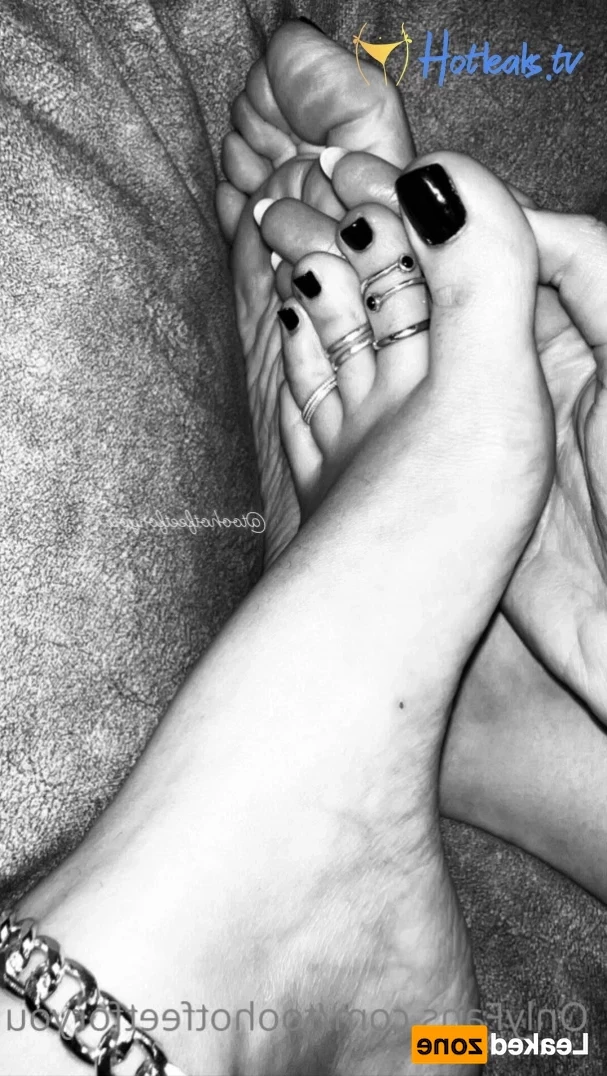 2hotfeet4you [ toohotfeetforyou ] Onlyfans leaked photo 15665435 on Hotleaks.tv