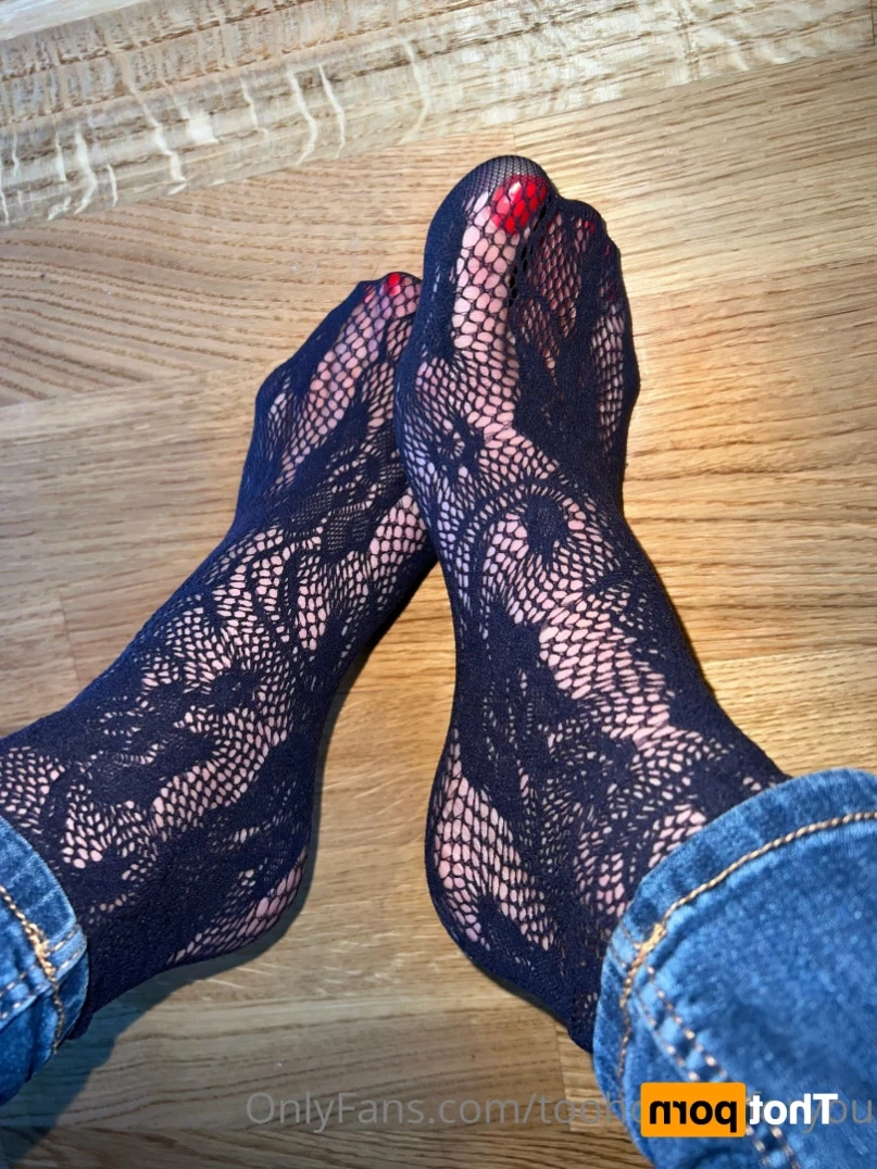 2hotfeet4you [ toohotfeetforyou ] Onlyfans leaked photo 15965692 on Hotleaks.tv