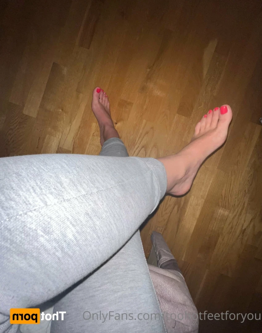 2hotfeet4you [ toohotfeetforyou ] Onlyfans leaked photo 16232821 on Hotleaks.tv