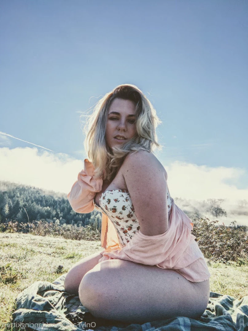 Claire Johnson [ dancingkitten ] Onlyfans leaked photo 11926847 on Hotleaks.tv