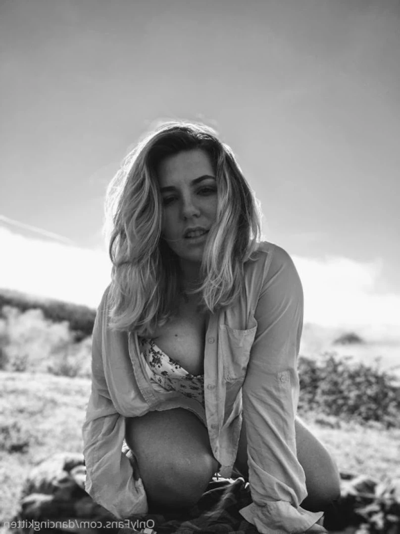 Claire Johnson [ dancingkitten ] Onlyfans leaked photo 12064541 on Hotleaks.tv