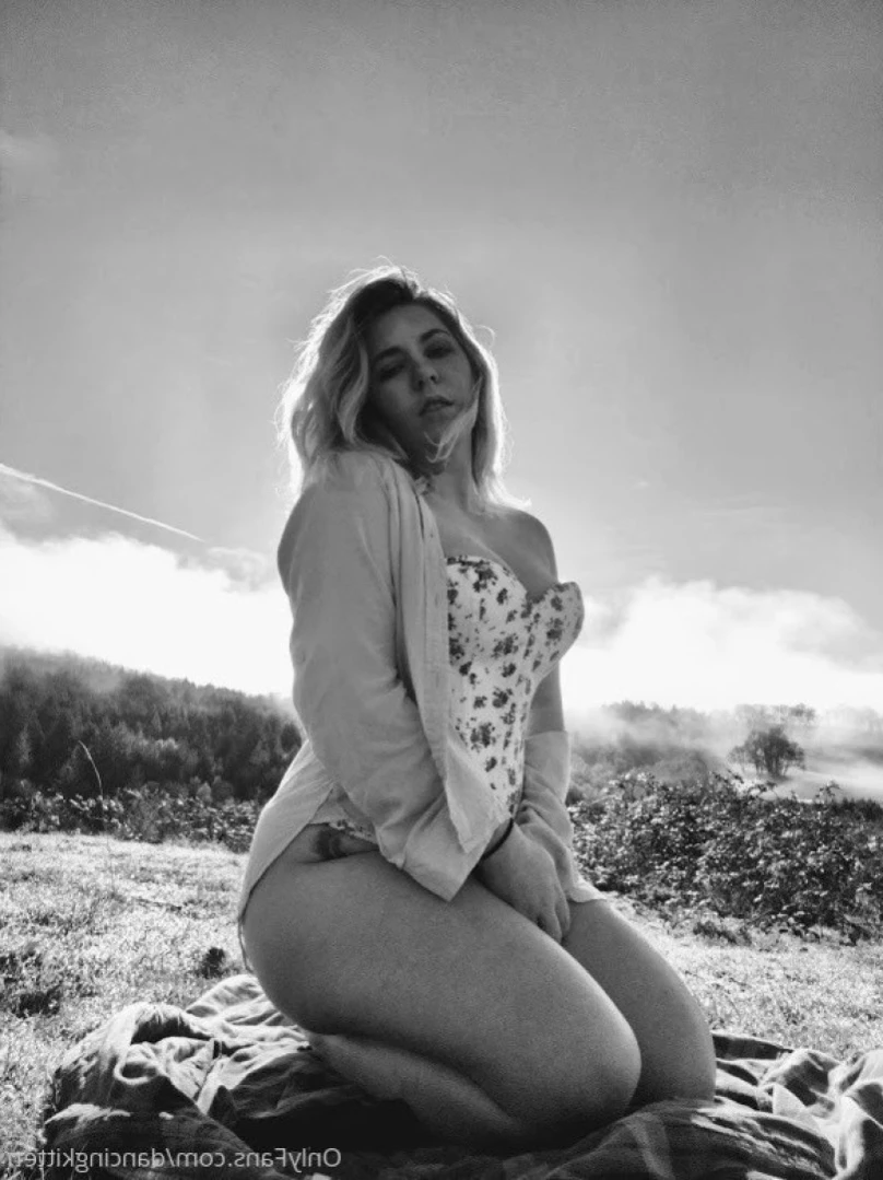 Claire Johnson [ dancingkitten ] Onlyfans leaked photo 12321726 on Hotleaks.tv