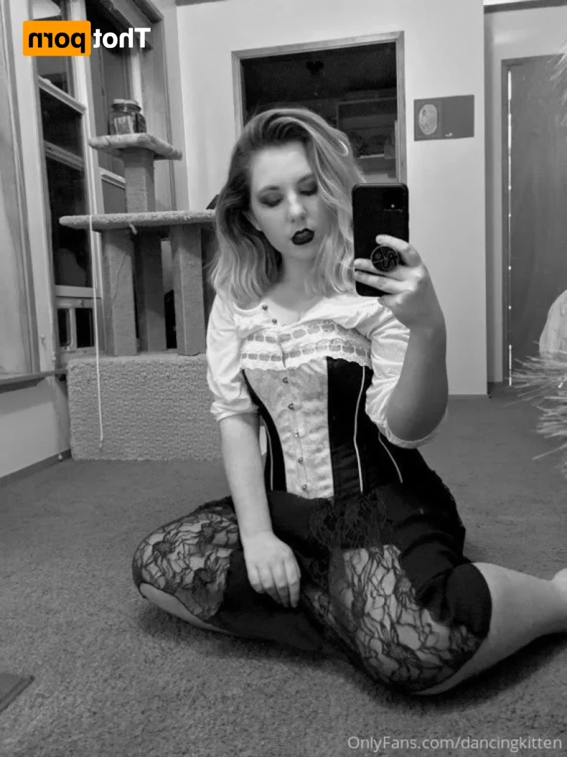 Claire Johnson [ dancingkitten ] Onlyfans leaked photo 12646585 on Hotleaks.tv