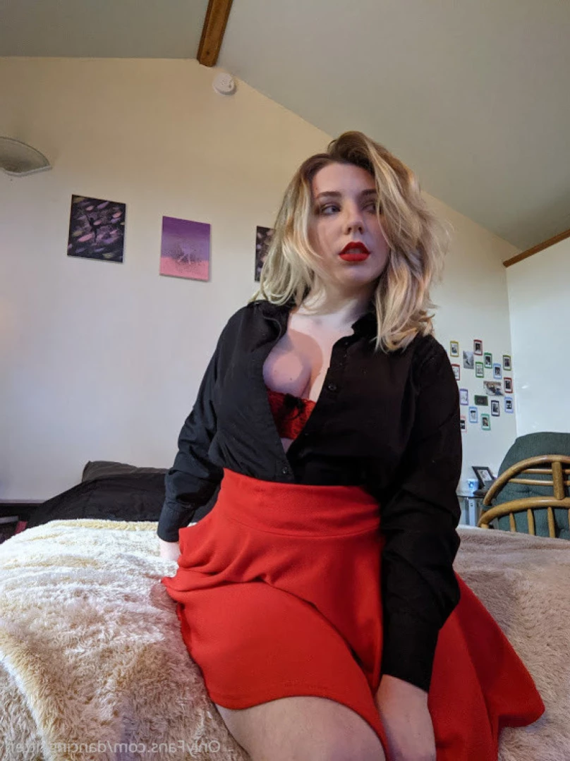 Claire Johnson [ dancingkitten ] Onlyfans leaked photo 12674536 on Hotleaks.tv