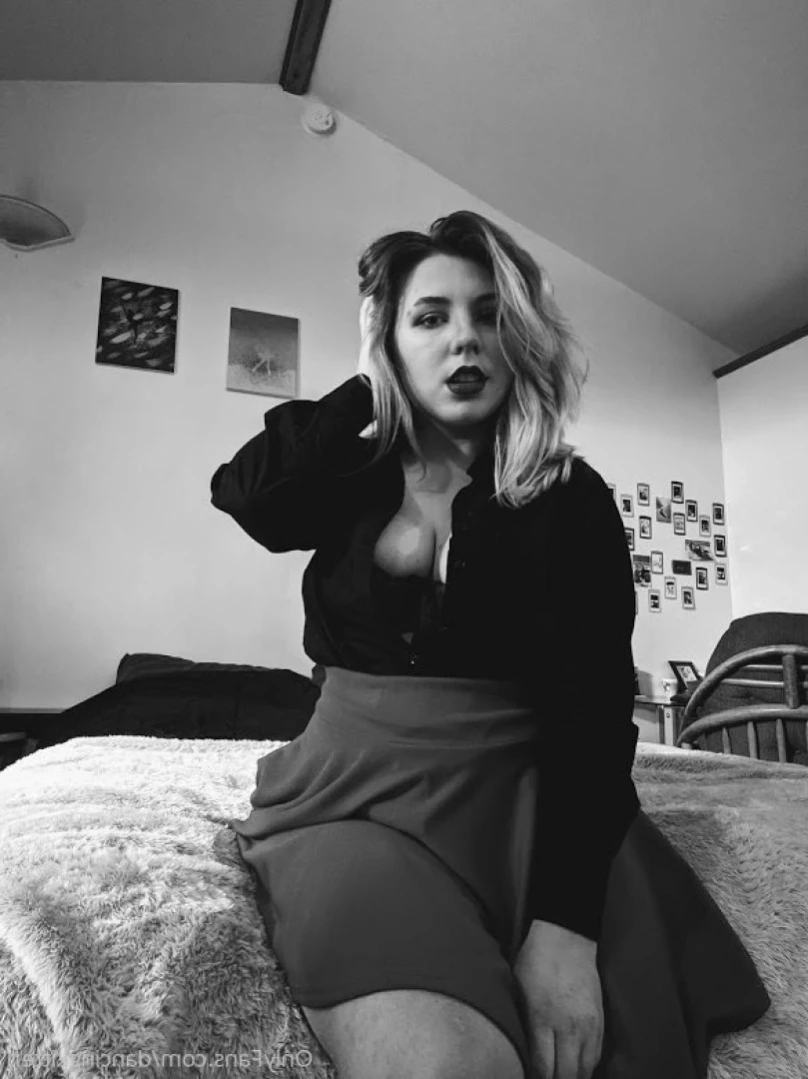 Claire Johnson [ dancingkitten ] Onlyfans leaked photo 12743586 on Hotleaks.tv