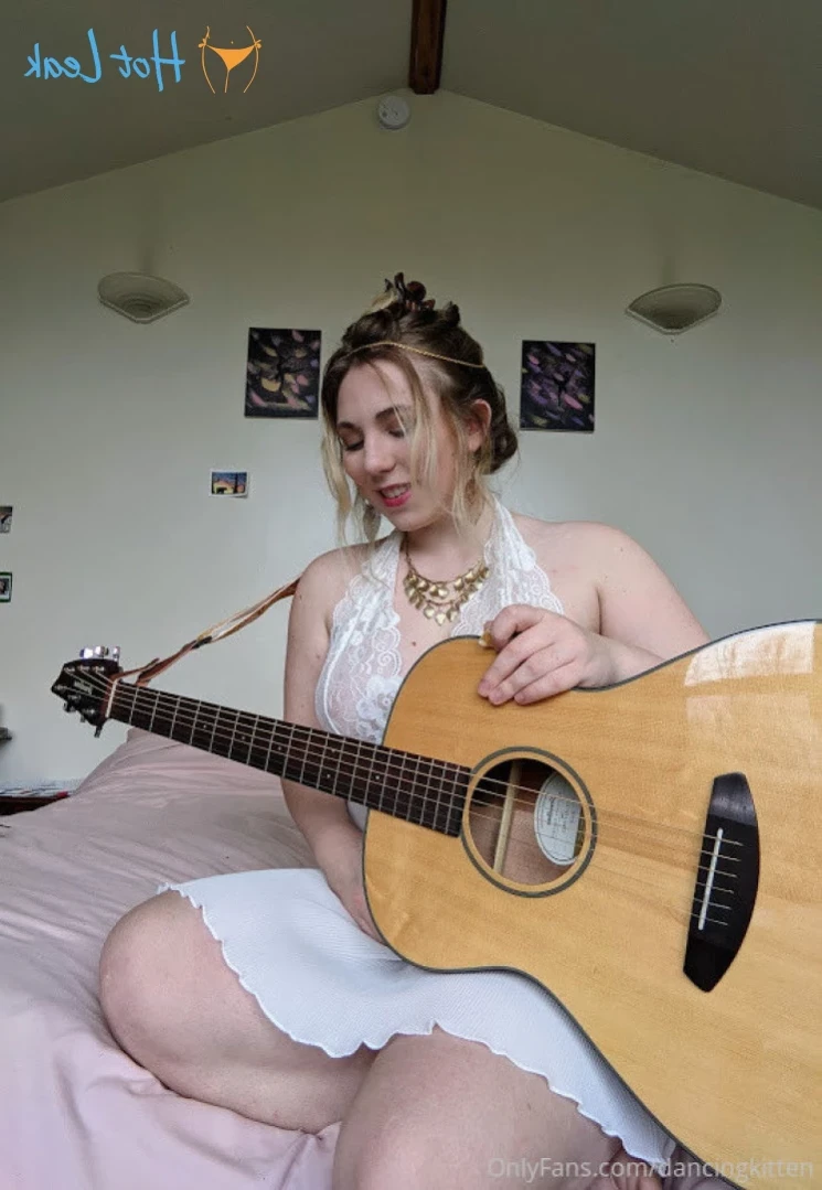 Claire Johnson [ dancingkitten ] Onlyfans leaked photo 12747237 on Hotleaks.tv