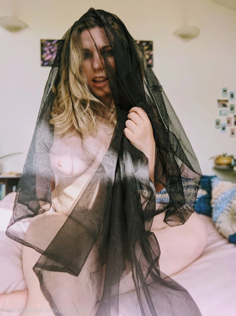 Claire Johnson [ dancingkitten ] Onlyfans leaked photo 14467411 on Hotleaks.tv