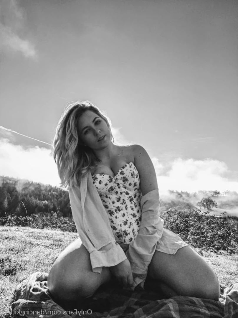 Claire Johnson [ dancingkitten ] Onlyfans leaked photo 16284026 on Hotleaks.tv