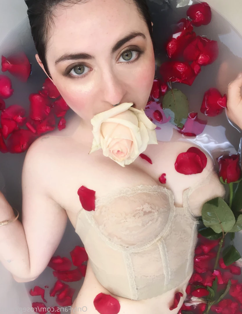 Rose Gibson [ rosegibson ] Onlyfans leaked photo 15237496 on Hotleaks.tv