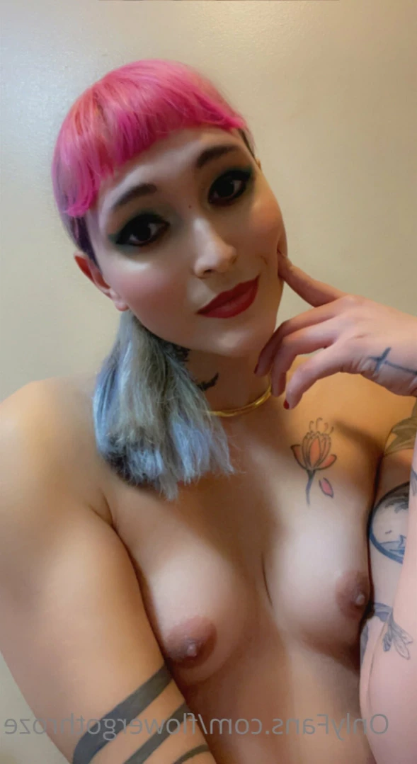 flowergothroze Onlyfans leaked photo 11569830 on Hotleaks.tv