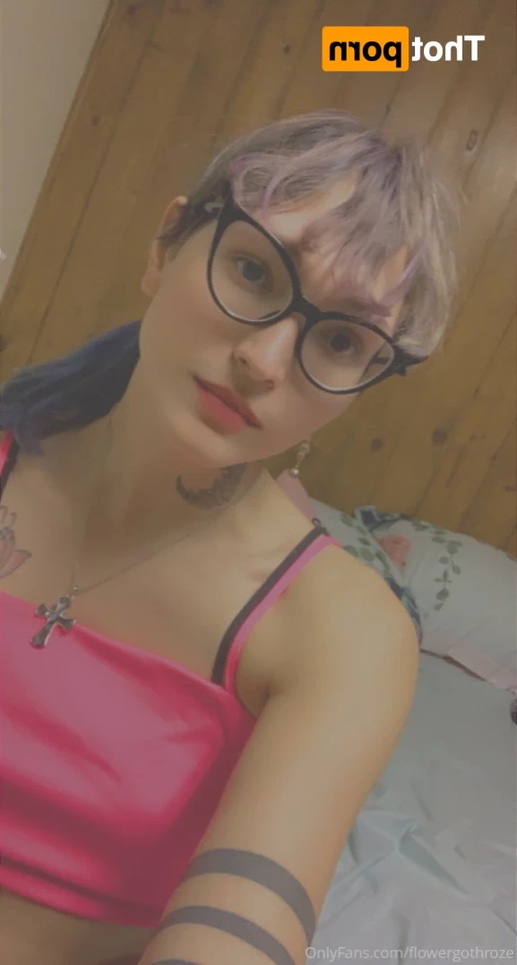 flowergothroze Onlyfans leaked photo 12994312 on Hotleaks.tv