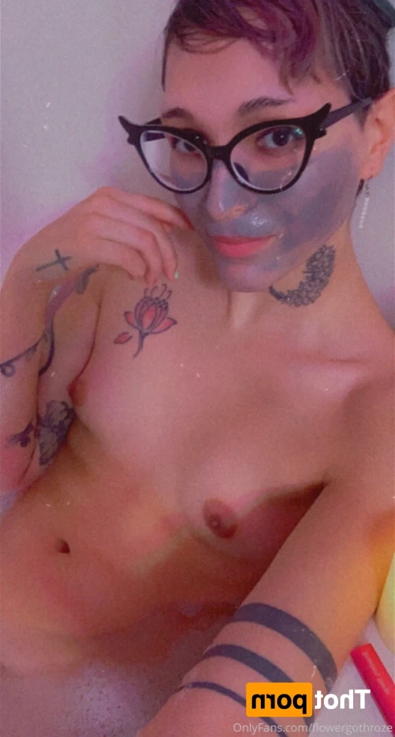 flowergothroze Onlyfans leaked photo 13480989 on Hotleaks.tv