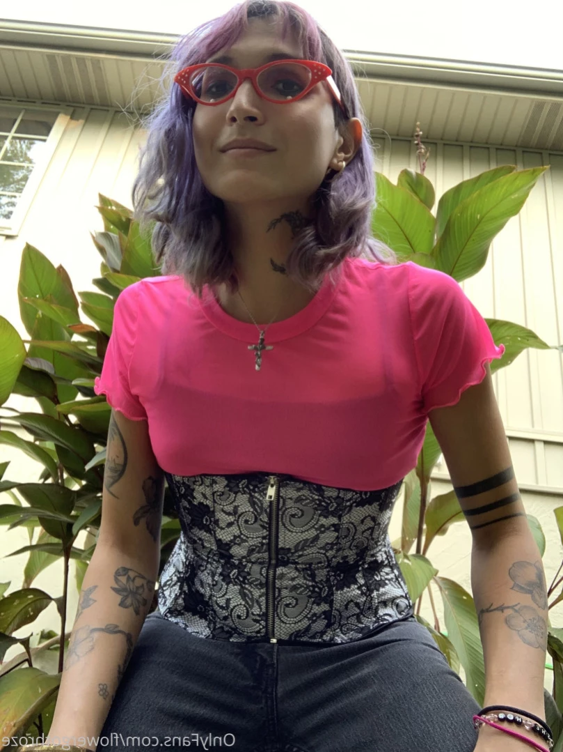 flowergothroze Onlyfans leaked photo 13484276 on Hotleaks.tv