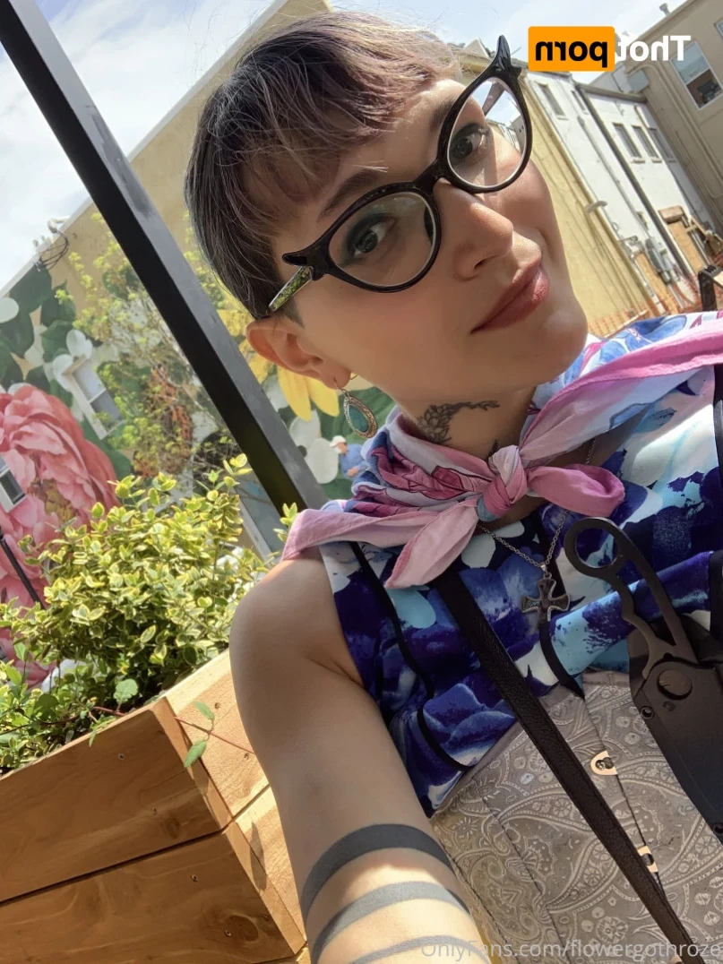 flowergothroze Onlyfans leaked photo 13490505 on Hotleaks.tv