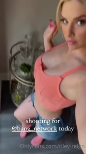 Riley Reign [ riley-reign ] Onlyfans leaked video 12489972 on Hotleaks.tv