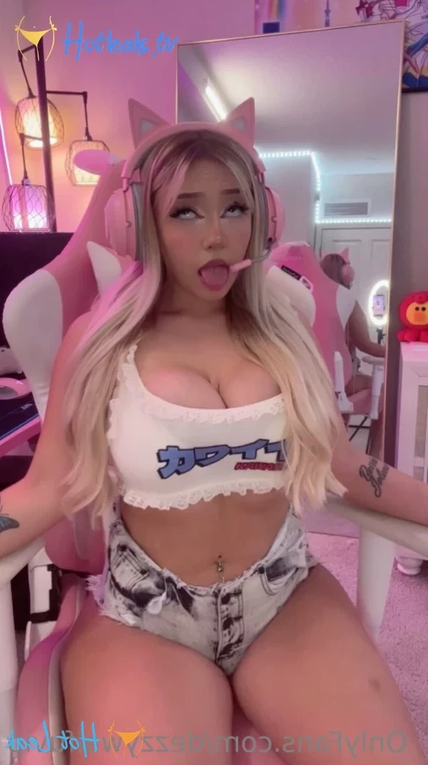 dezzy 💝 [ dezzywaifuvip ] Onlyfans leaked photo 12705106 on Hotleaks.tv