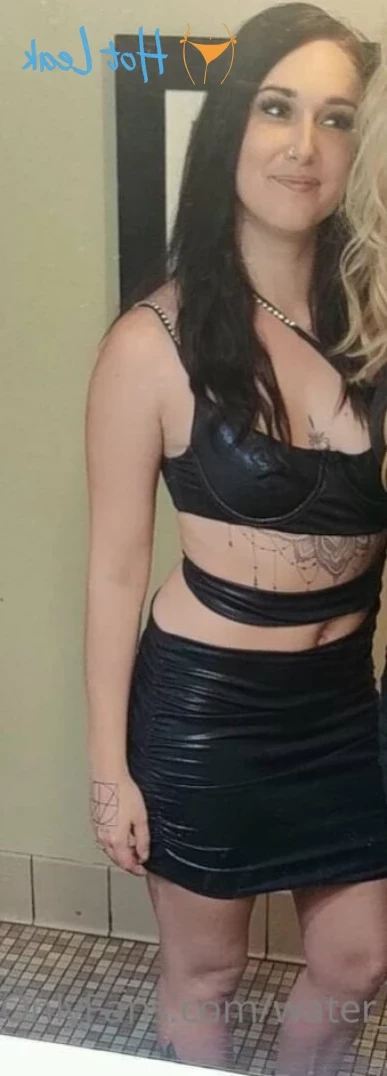 Hotwife Jenny🍉 [ water_melonsugar3 ] Onlyfans leaked photo 11986417 on Hotleaks.tv
