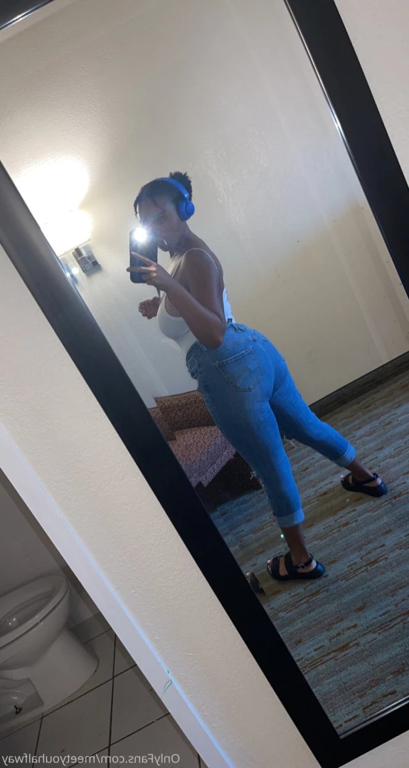 Marie [ meetyouhalfway ] Onlyfans leaked photo 11794401 on Hotleaks.tv