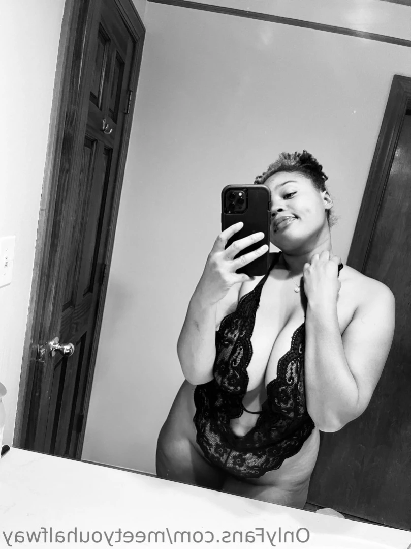 Marie [ meetyouhalfway ] Onlyfans leaked photo 11948318 on Hotleaks.tv