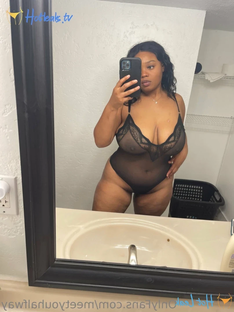 Marie [ meetyouhalfway ] Onlyfans leaked photo 11968856 on Hotleaks.tv
