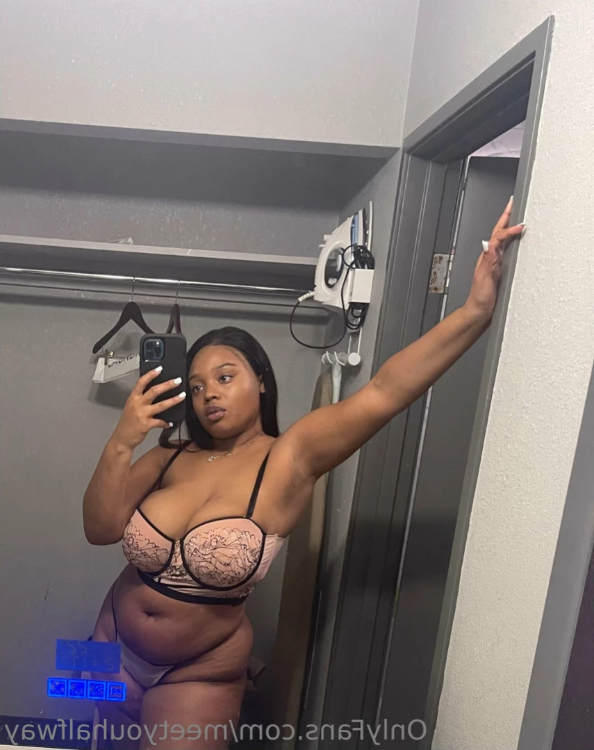 Marie [ meetyouhalfway ] Onlyfans leaked photo 12693040 on Hotleaks.tv