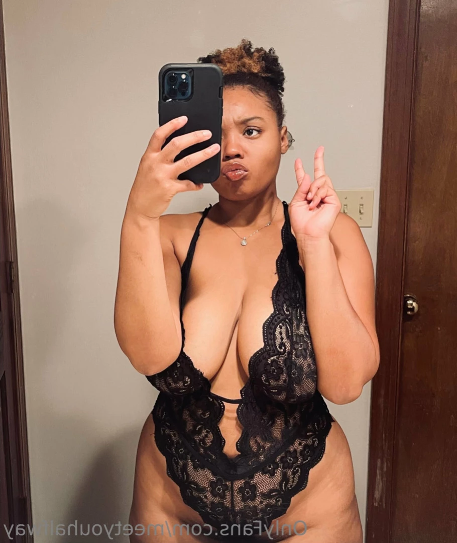 Marie [ meetyouhalfway ] Onlyfans leaked photo 12709010 on Hotleaks.tv