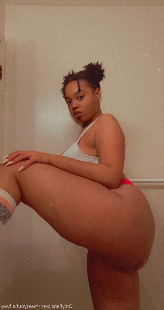 Marie [ meetyouhalfway ] Onlyfans leaked photo 14893907 on Hotleaks.tv