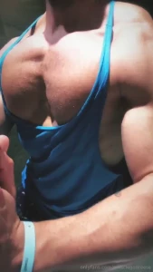 Reese ⚔️ 6'6" &amp; Hung (670+ Wall Posts) [ reesexxxl ] Onlyfans leaked video 12928797 on Hotleaks.tv