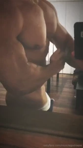 Reese ⚔️ 6'6" &amp; Hung (670+ Wall Posts) [ reesexxxl ] Onlyfans leaked video 13294604 on Hotleaks.tv