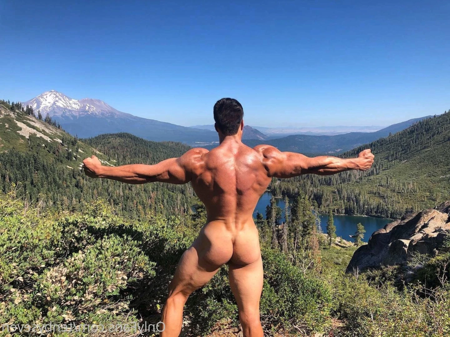 Reese ⚔️ 6'6" &amp; Hung (670+ Wall Posts) [ reesexxxl ] Onlyfans leaked photo 13914994 on Hotleaks.tv
