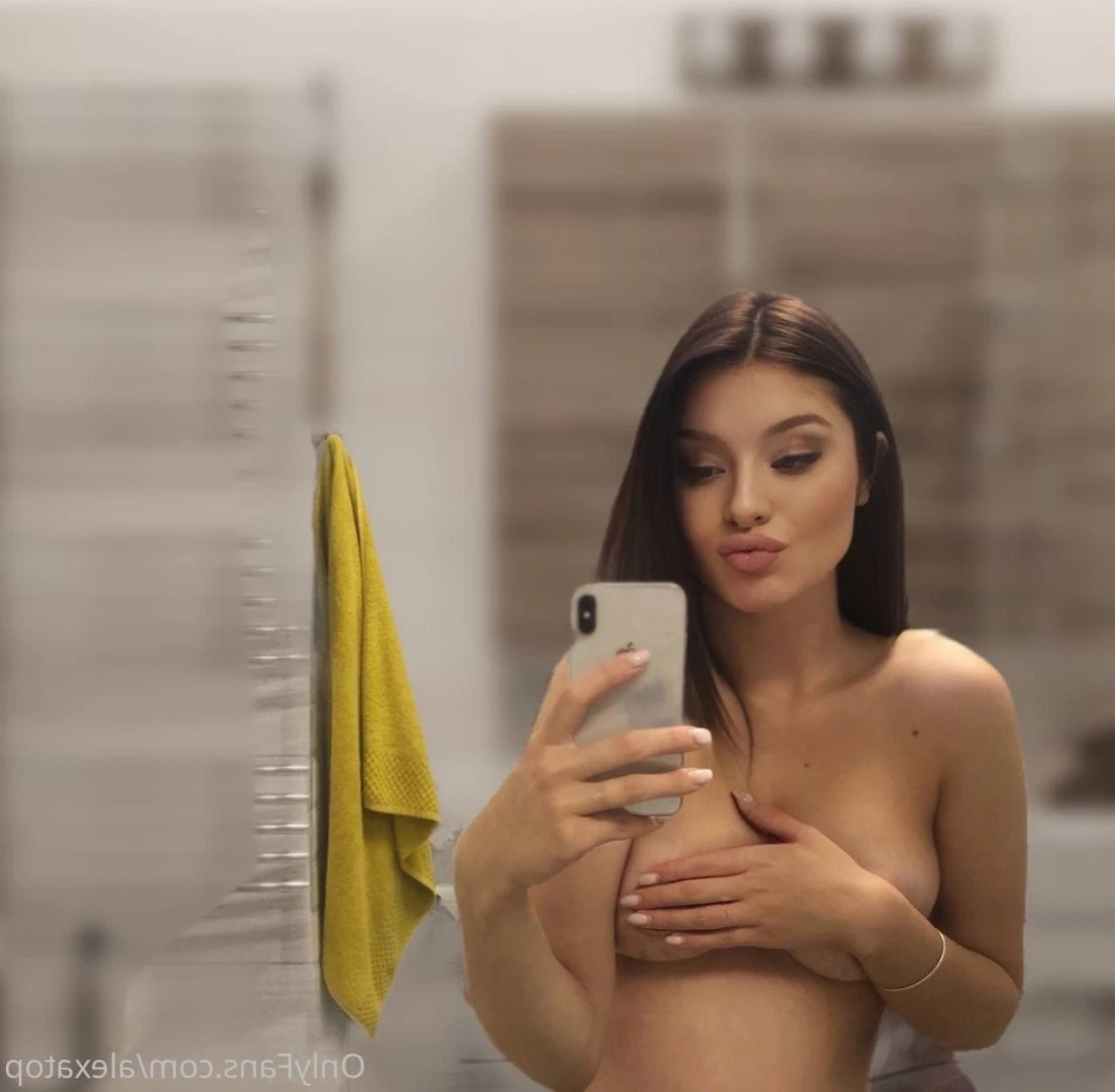 alexatop Onlyfans leaked photo 15102918 on Hotleaks.tv