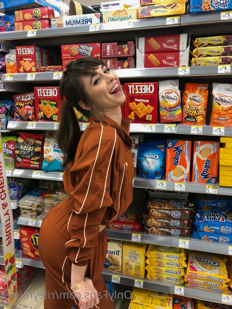 Riley Reid [ rileyreidx3 ] Onlyfans leaked photo 6476052 on Hotleaks.tv