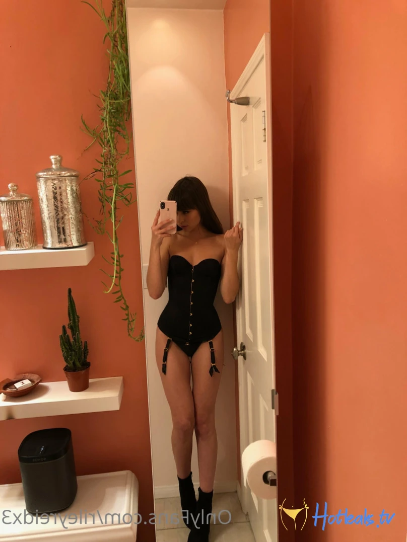 Riley Reid [ rileyreidx3 ] Onlyfans leaked photo 12597317 on Hotleaks.tv