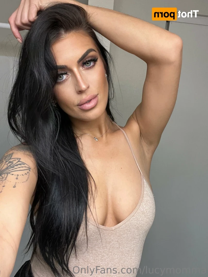 Lucy [ lucymomma ] Onlyfans leaked photo 12623645 on Hotleaks.tv