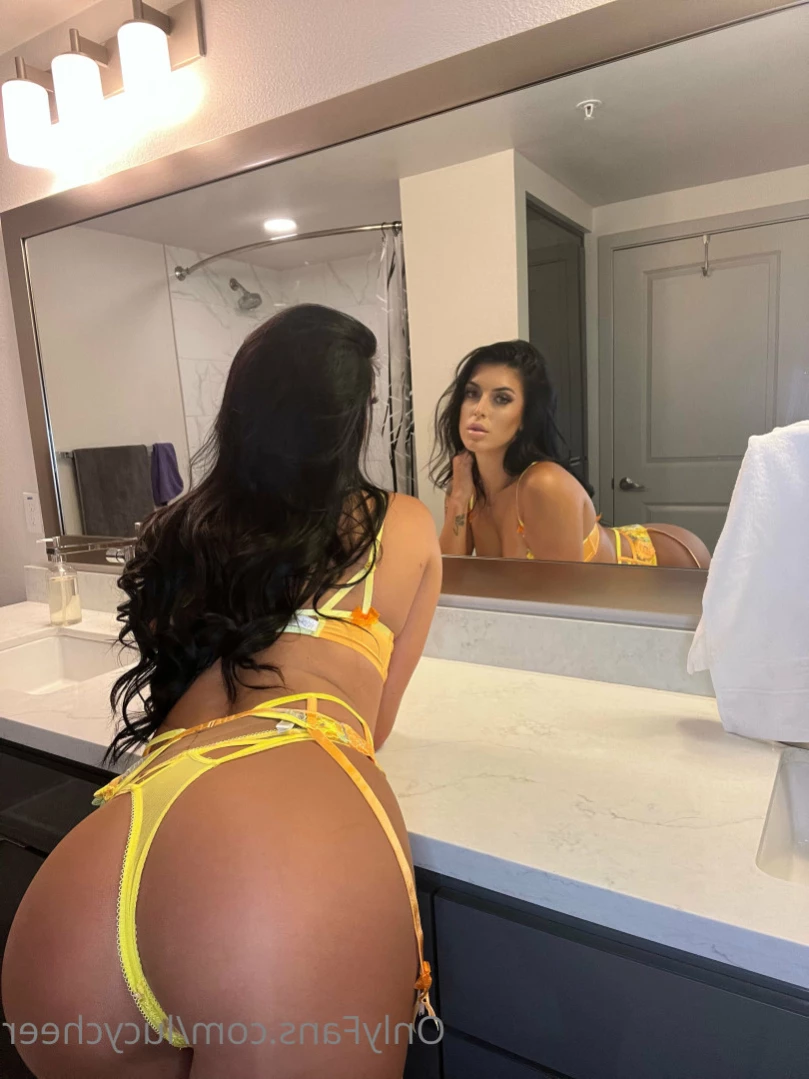 Lucy [ lucymomma ] Onlyfans leaked photo 13451994 on Hotleaks.tv