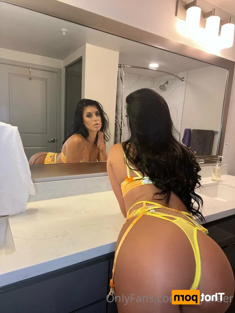 Lucy [ lucymomma ] Onlyfans leaked photo 14161183 on Hotleaks.tv