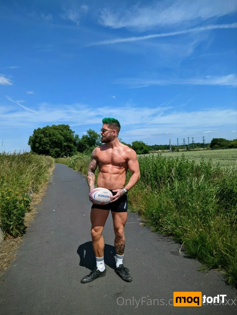 Fit Scott Flex [ fitscottflex ] Onlyfans leaked photo 11883860 on Hotleaks.tv