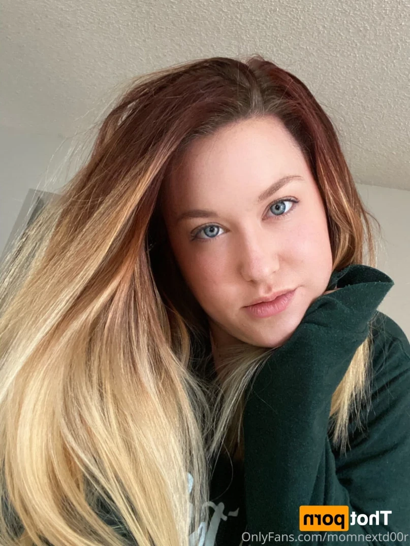 Mom Next Door 💋💕 Let’s Sext [ momnextd00r ] Onlyfans leaked photo 12050710 on Hotleaks.tv