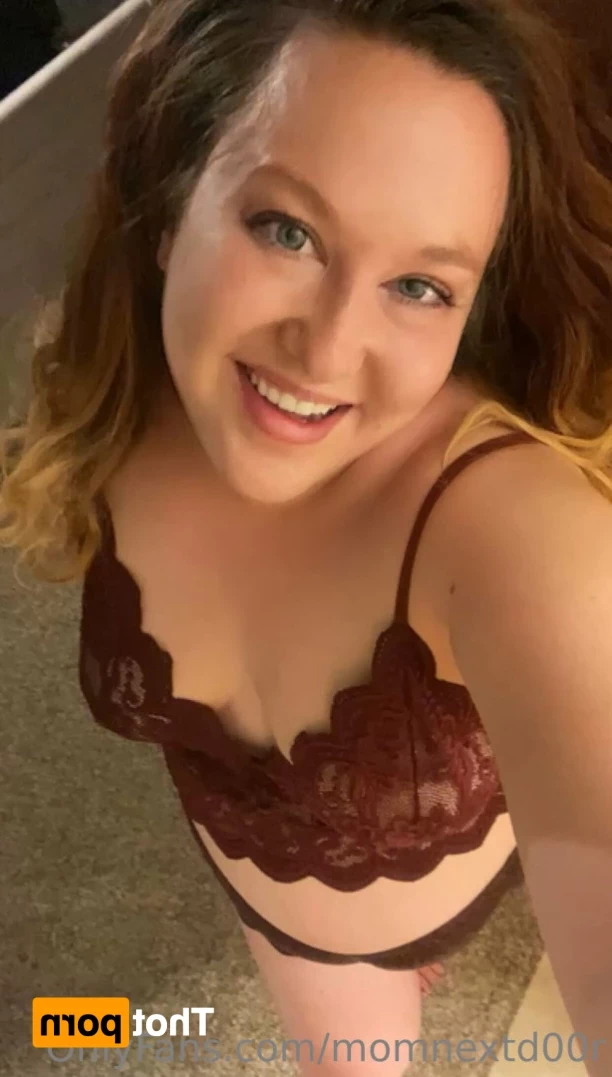 Mom Next Door 💋💕 Let’s Sext [ momnextd00r ] Onlyfans leaked photo 12225703 on Hotleaks.tv