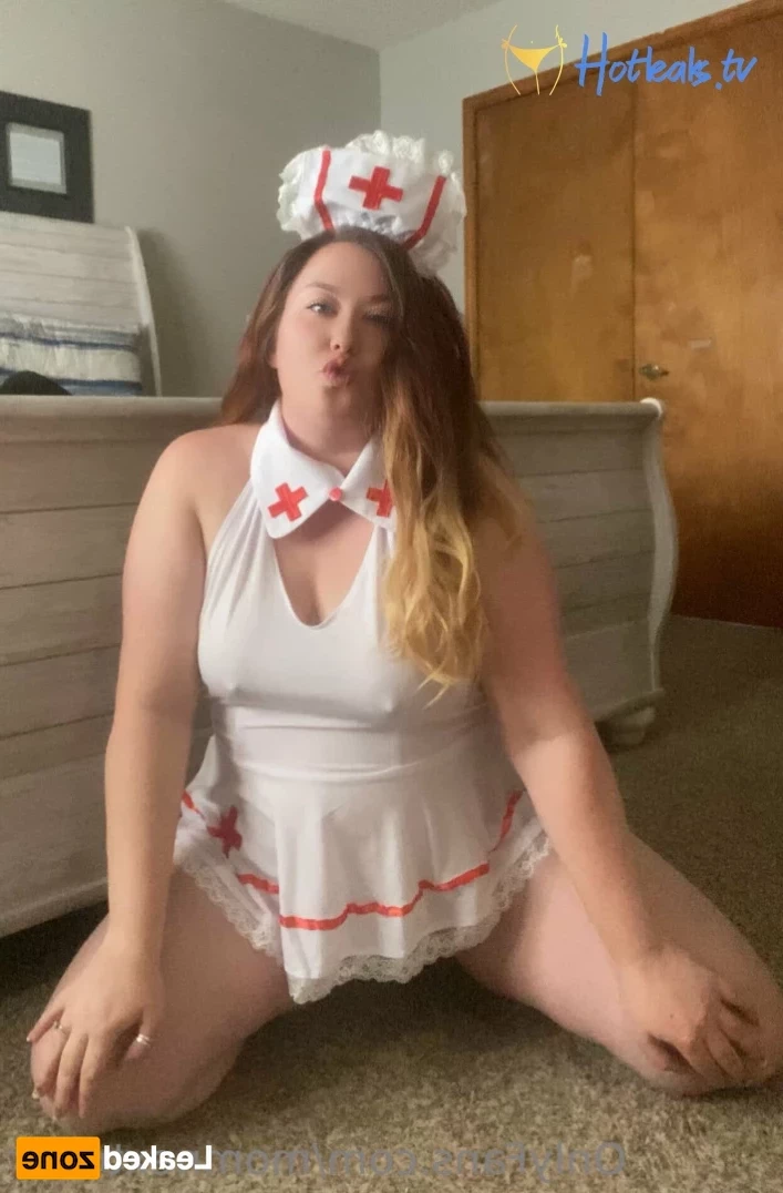 Mom Next Door 💋💕 Let’s Sext [ momnextd00r ] Onlyfans leaked photo 14359090 on Hotleaks.tv