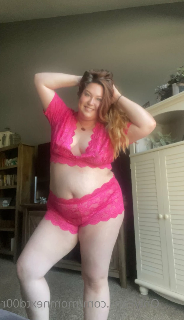 Mom Next Door 💋💕 Let’s Sext [ momnextd00r ] Onlyfans leaked photo 14876599 on Hotleaks.tv