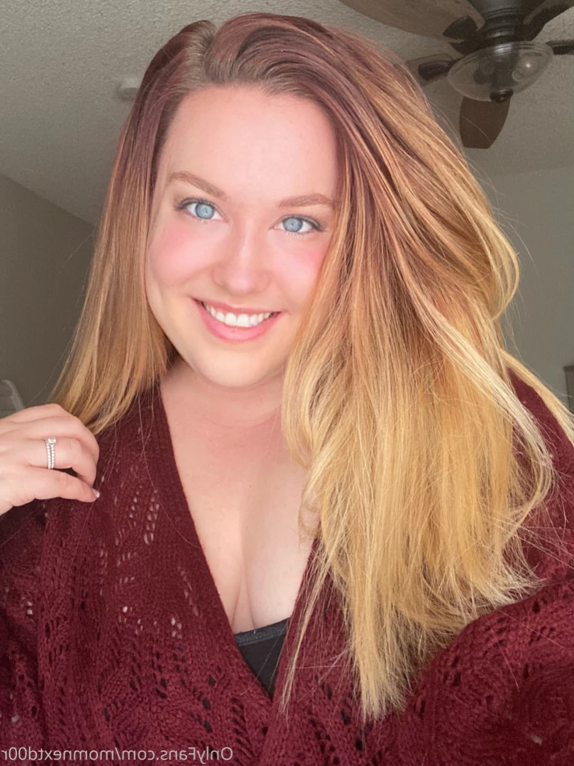 Mom Next Door 💋💕 Let’s Sext [ momnextd00r ] Onlyfans leaked photo 16283176 on Hotleaks.tv