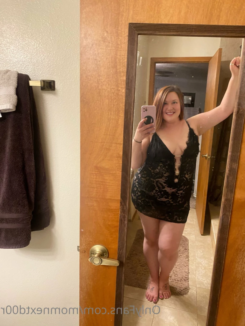 Mom Next Door 💋💕 Let’s Sext [ momnextd00r ] Onlyfans leaked photo 16283178 on Hotleaks.tv