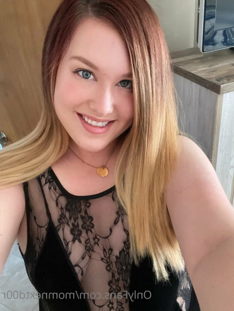 Mom Next Door 💋💕 Let’s Sext [ momnextd00r ] Onlyfans leaked photo 16401944 on Hotleaks.tv