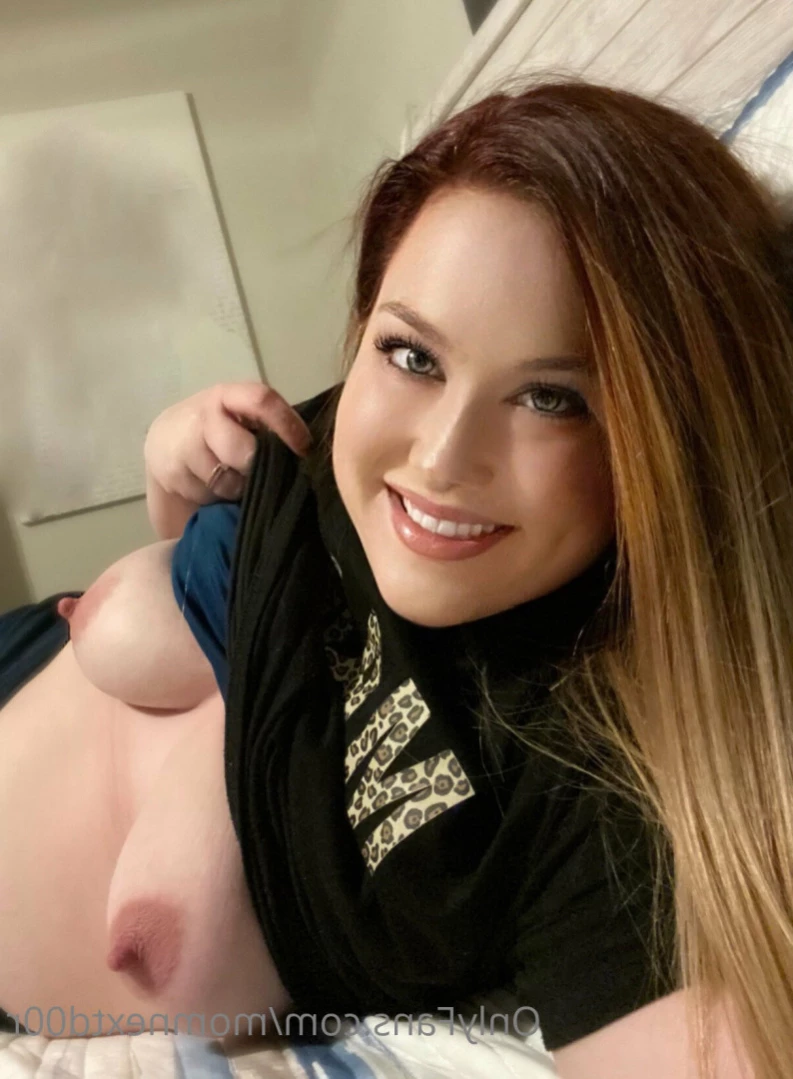 Mom Next Door 💋💕 Let’s Sext [ momnextd00r ] Onlyfans leaked photo 16402005 on Hotleaks.tv