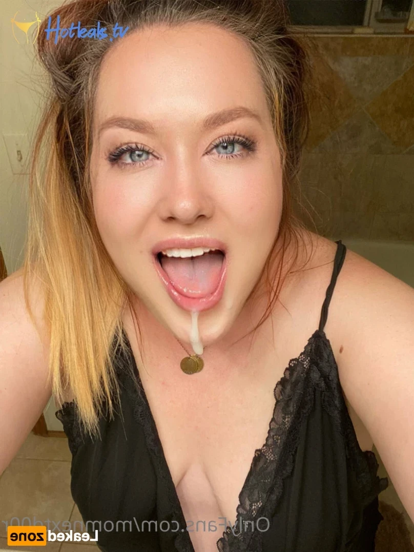 Mom Next Door 💋💕 Let’s Sext [ momnextd00r ] Onlyfans leaked photo 16402010 on Hotleaks.tv