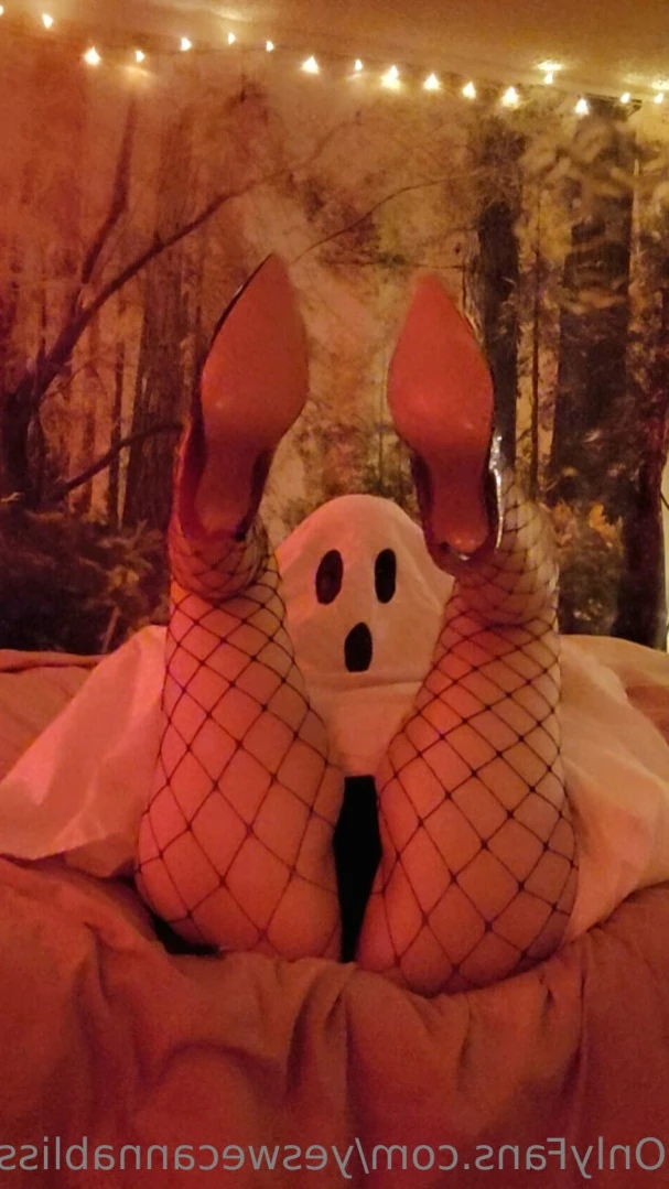 𝔖𝔞𝔱𝔦𝔳𝔞 𝔇𝔬𝔪𝔦𝔫𝔞𝔫𝔱 [ yeswecannabliss ] Onlyfans leaked photo 11901753 on Hotleaks.tv