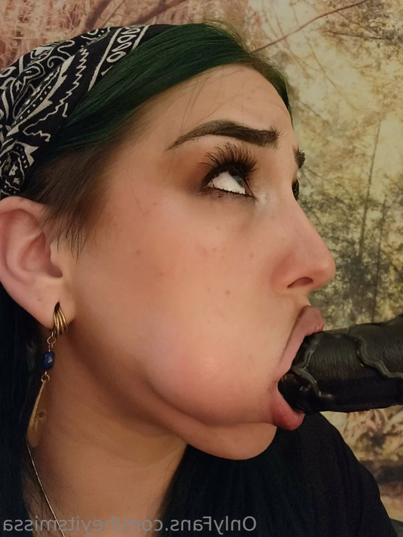 𝔖𝔞𝔱𝔦𝔳𝔞 𝔇𝔬𝔪𝔦𝔫𝔞𝔫𝔱 [ yeswecannabliss ] Onlyfans leaked photo 12855576 on Hotleaks.tv
