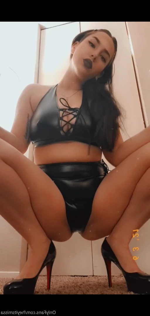 𝔖𝔞𝔱𝔦𝔳𝔞 𝔇𝔬𝔪𝔦𝔫𝔞𝔫𝔱 [ yeswecannabliss ] Onlyfans leaked photo 12957715 on Hotleaks.tv