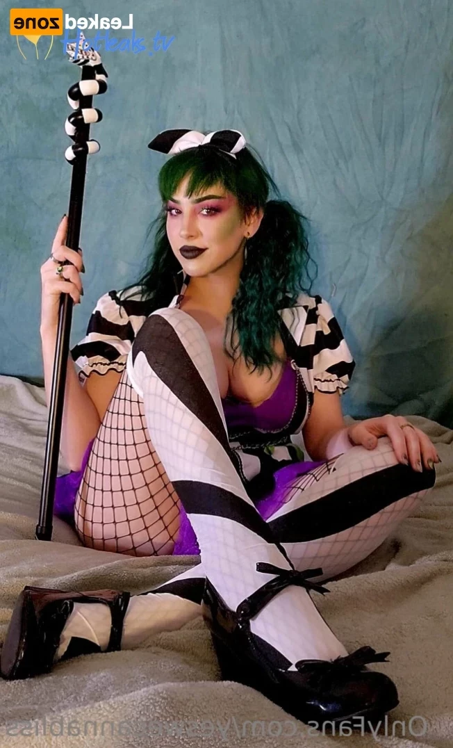 𝔖𝔞𝔱𝔦𝔳𝔞 𝔇𝔬𝔪𝔦𝔫𝔞𝔫𝔱 [ yeswecannabliss ] Onlyfans leaked photo 14329485 on Hotleaks.tv